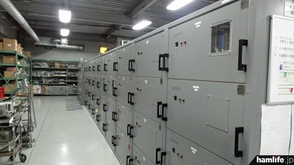十勝太ロランC局の送信設備。長波100kHzで1500kWの電波を作り出していた（hamlife.jp撮影）